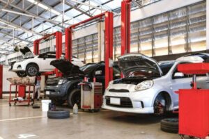 Auto Repair Littleton: European Car Warning Signs Worth Checking Early